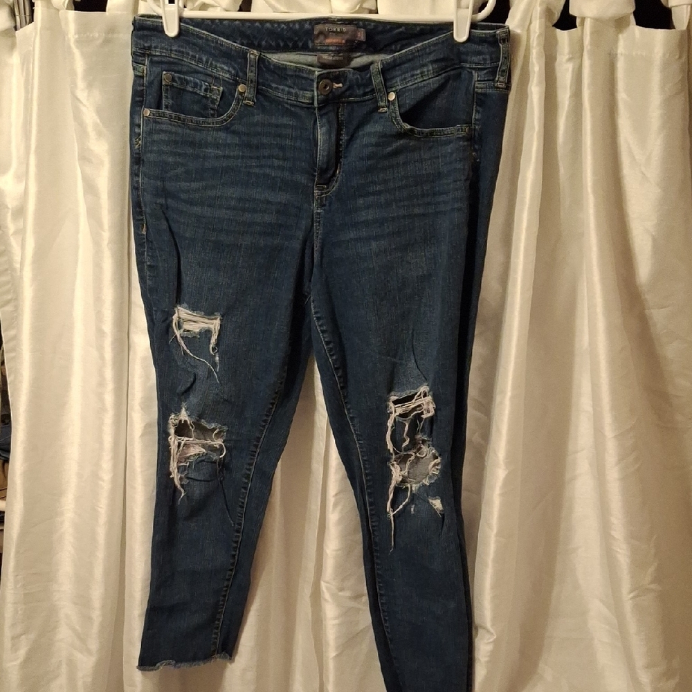 Torrid Dark Blue Distressed Crop Vintage Stretch Jeans 14